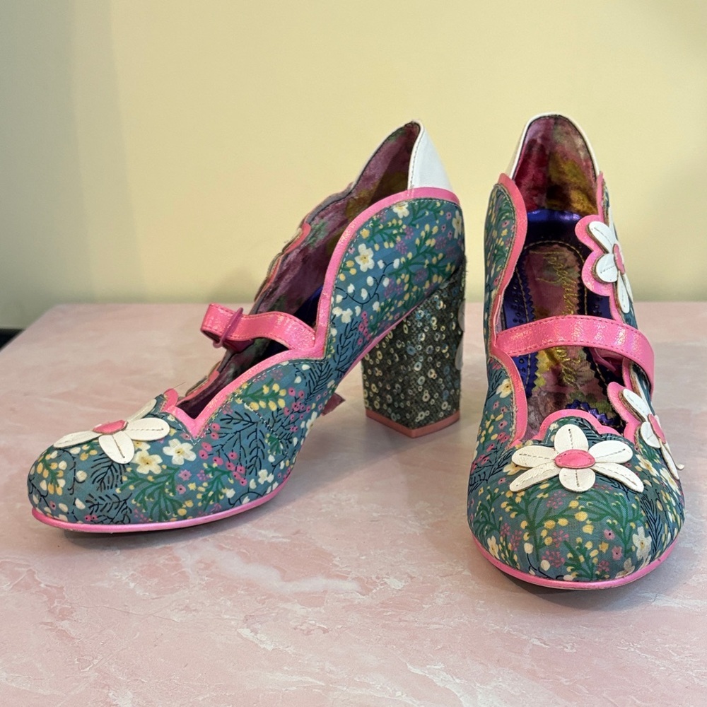 Irregular Choice Green Floral Mary Janes with Pink Straps - Picture 5 of 9